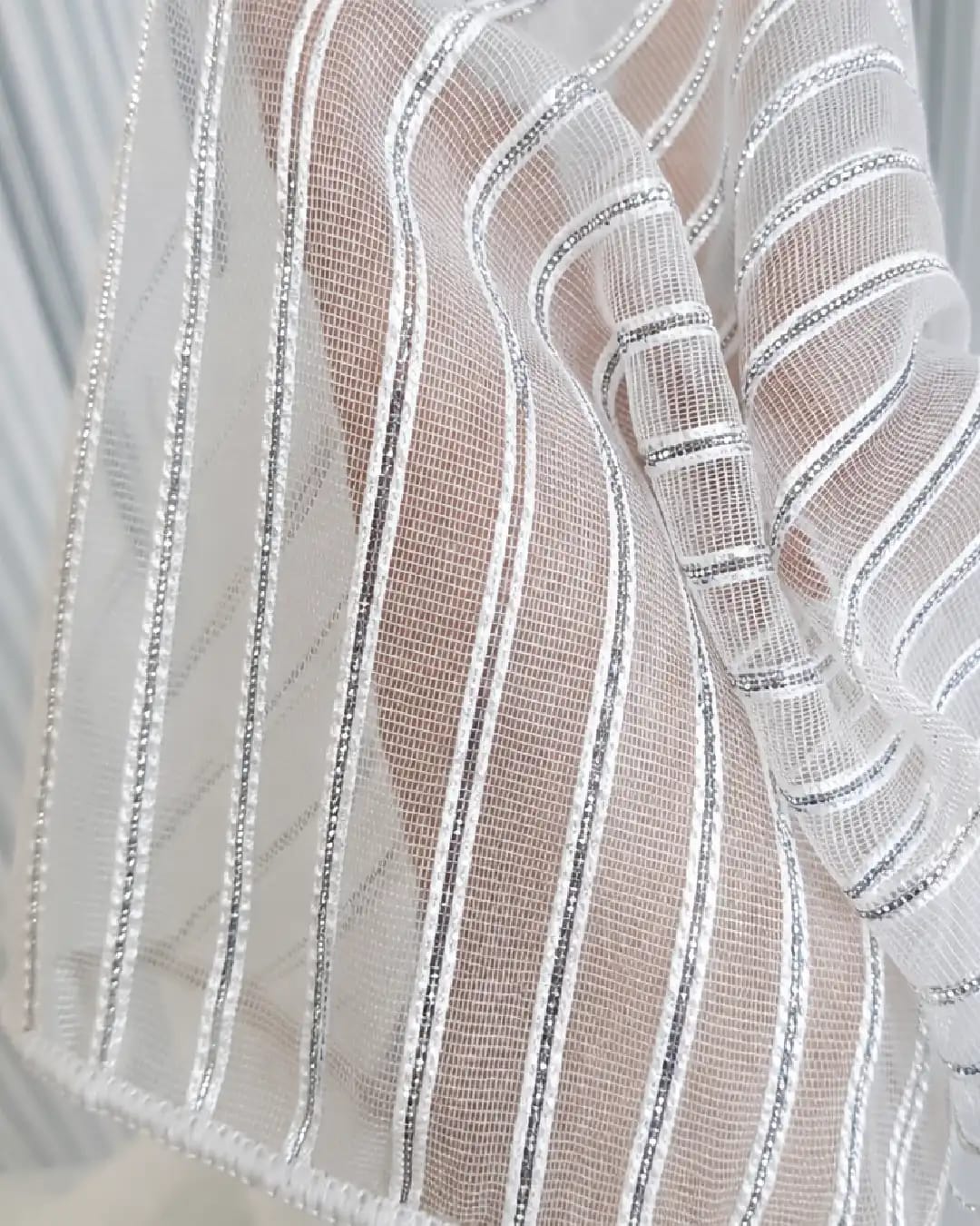 gümüş simli Çizgili düz tül perde – modern Şık tül perde modeli | uygun fiyatlı tül perde gümüş simli Çizgili düz tül perde – modern Şık tül perde modeli | uygun fiyatlı tül perde