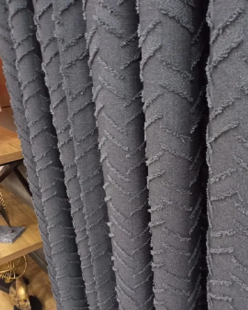 Perdeshop | Online Tül Perde, Fon Perde ve Aksesuarları antrasit bohem zikzak desenli fon perde – Ütü gerektirmez pileli perde